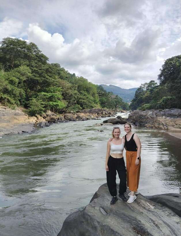 Kandy: Private Tuk Tuk Tour with Temple of the Tooth - Spice and Herbal Garden, Plus the Gem Museum Reality Check