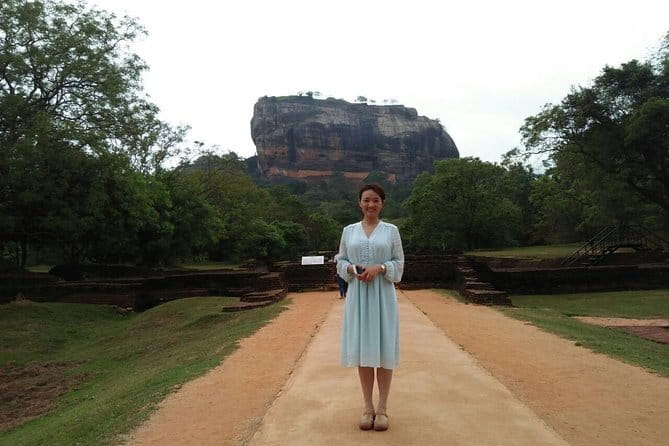 Kandy, Sigiriya and Pidurangala Rock Tuk Tuk Safari - Why Masi-style guiding makes the day easier
