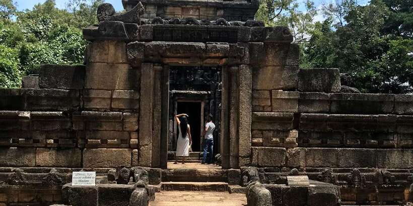 Kandy: Sigiriya, Dambulla & Wildlife Safari Private Tour - From Kandy to Sigiriya, the drive sets the tone