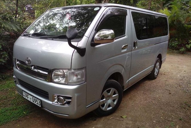 Kandy to Colombo Airport (Airport Drop) or Negombo - The Ride Itself: Air Conditioning, Insurance, and Driver Expectations