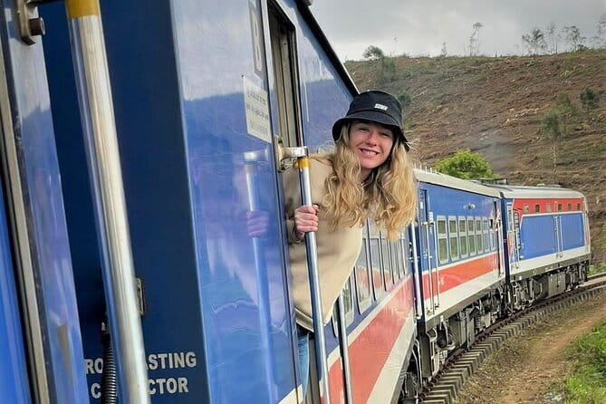 Kandy to Nanuoya (Nuwaraeliya) by Train - Reserved Seats - Kandy railway station: finding your platform without stress