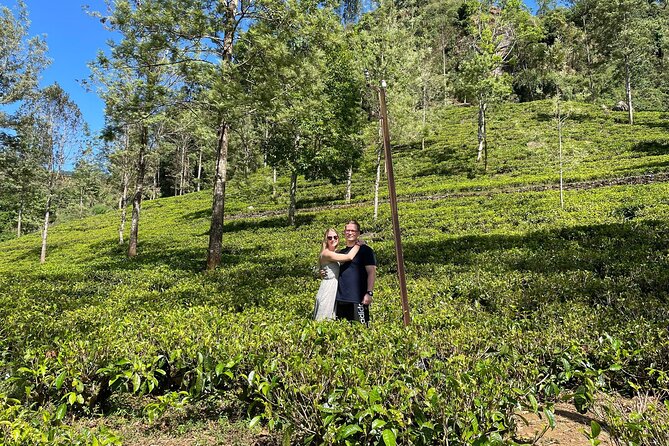 Kandy to Nuwara Eliya Day Trip – Little England & Tea Country - Ramboda Waterfall Break: Where the Walk Gets Real