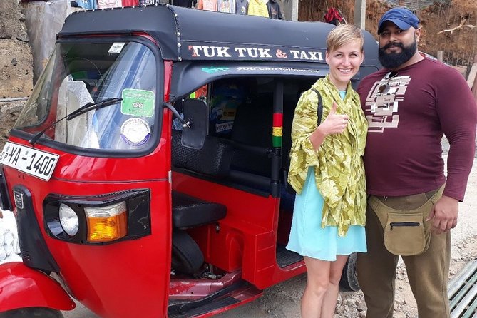 Mr.TukTuk Nuwara Eliya - Getting to Ramboda Waterfall: views first, swim if you want it