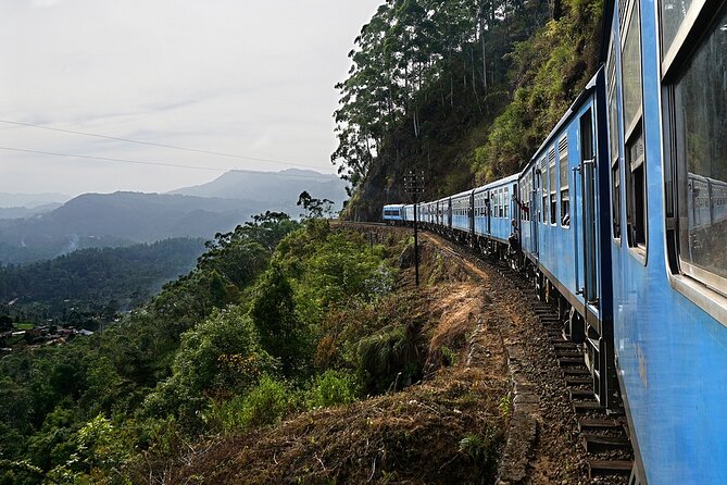 Nanu Oya to Ella train ride on (Train No: 1005 "Podi Menike") - Onboard the Podi Menike: What You’ll Notice Right Away
