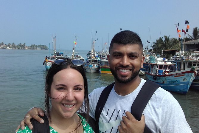 Negombo City Tour - Negombo Fish Market on the beach, the real work of fishing