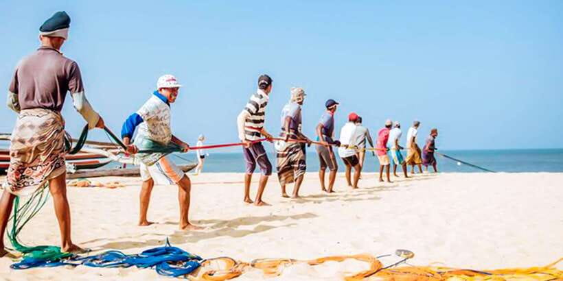 Negombo: Fishing Village Highlights Private Tour by Tuk Tuk - Riding a tuk-tuk through Negombo’s everyday streets