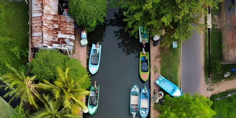 Negombo Heritage Walking Tour - Starting at Sri Mutthumari Amman Temple on Sea Street