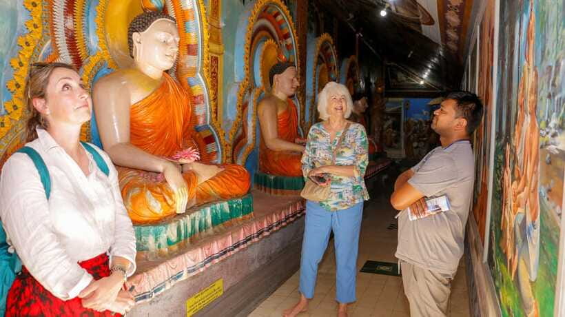Negombo: private half day city tour with hotel transfers - Dutch canal to Dutch Fort: the coast route with multiple faiths