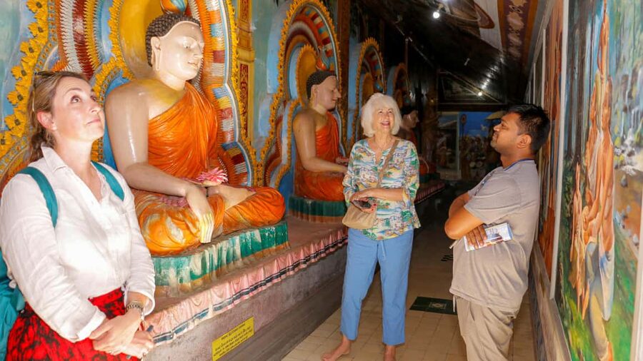Negombo: private half day city tour with hotel transfers - Mora Wala sea basin: a short local bathing stop
