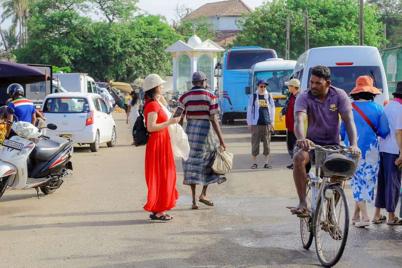 Negombo: Private Half-Day Tuk-Tuk Tour with Hotel Transfers - Negombo Dutch Fort: A Coastal City’s Colonial Footprint