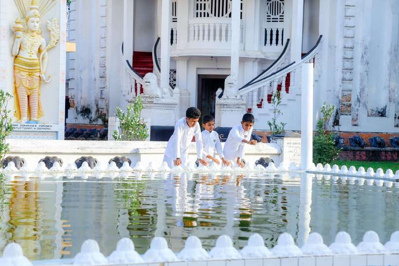 Negombo: Private Half-Day Tuk-Tuk Tour with Hotel Transfers - Sea Street and the Dutch Canal: Where Markets Meet Religion