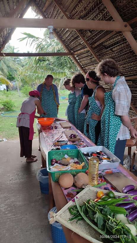 Nilaveli: Sri Lankan Cooking Class with a Local Family - Key things to know before you cook