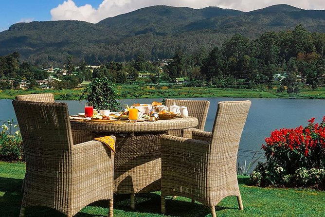 Nuwara Eliya from Kandy by Train - Taking the Hill Country Train from Kandy to Nanuoya