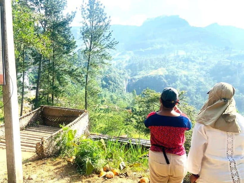 Nuwara Eliya Full day: 5Waterfalls, 2Tea Test & pick by TUK - Waterfalls back-to-back: Ramboda, Devon, St Clair’s, and the rest