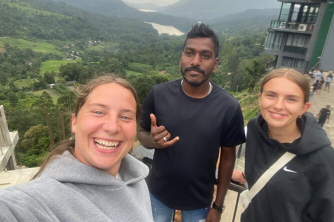Nuwaraeliya Tea Factory and WaterFall Tour’s With DMJ Tours - Central Market (New Bazaar Street): a short taste of local shopping energy