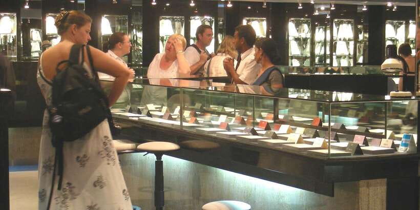 Pinnawala & Kandy Day Tour from Negombo - Practical travel notes that make or break your day