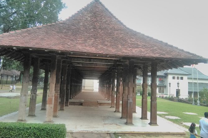 Private all inclusive Day tour Kandy, Pinnawala, & your own selected attractions - Island Spice Grove: herbs, spices, and the included massage break