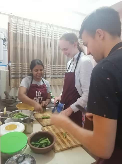Private cooking class - Personalized classic menu - A private Sri Lankan cooking class in Eastern Province that feels like dinner prep with locals