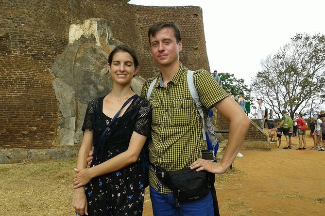 Private Dambulla Sigiriya Tour from Kandy with Lunch - Golden Temple of Dambulla Cave Temple: What to Prioritize in 30 Minutes