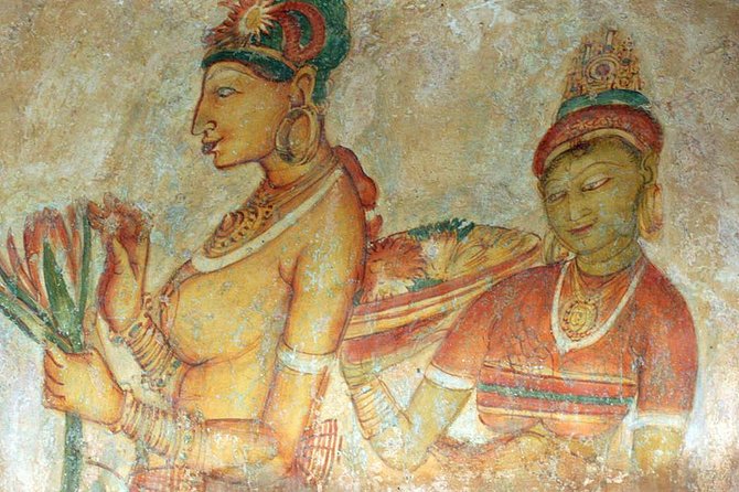 Private Day Trip to Sigiriya , Dambulla and Pidurangala Rock - Dambulla Cave Temple: The Golden Temple Stop You’ll Want Time For