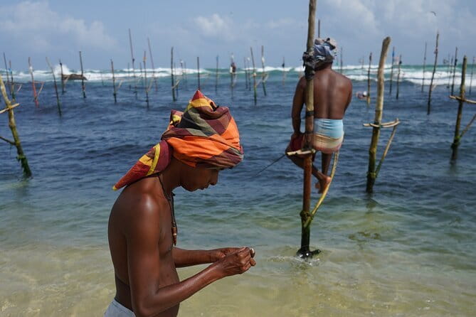 Private Galle Day Tour with River Safari, Stilt fishing & Turtles - Pickup, private vehicle, and how the 6 to 7 hours really works