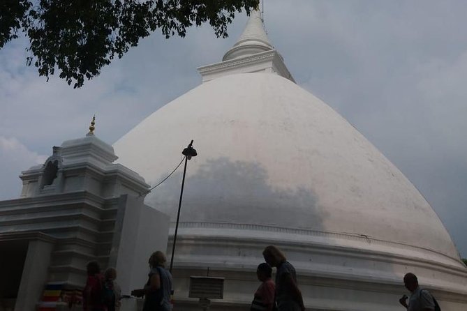 Private Half-Day Colombo City Tour - Hindu Temples: New Kathiresan Kovil and Old Kathiresan Temple