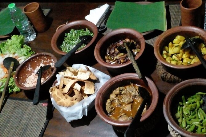 Private Kandy Authentic Cooking Class - Primitive tools, modern helpers, and the real reason this class feels useful