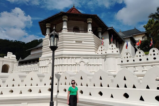 Private Kandy City Tour: Temple of the Tooth & Lake Highlights - Key things that make this Kandy tour worth your time