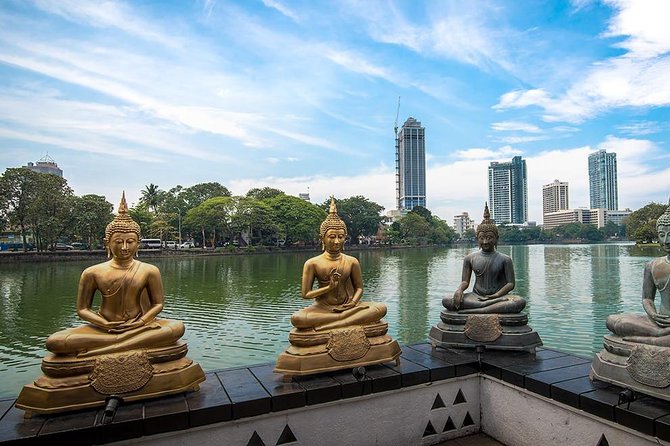 Private Night Tour in Colombo with Street Food Tasting - Galle Face Green: The Oceanfront Park Where You Start Eating