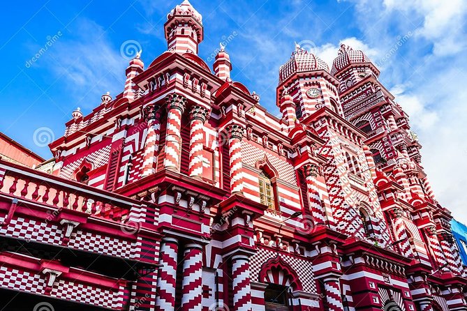 Private Night Tour in Colombo with Street Food Tasting - Gangaramaya Temple After Dark: A Modern Blend by Beira Lake