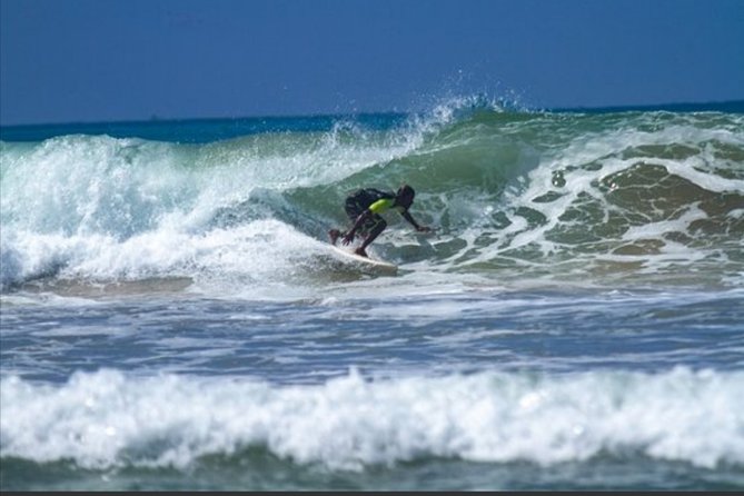 PRIVATE Surf Lesson for Intermediate - Catching unbroken waves and choosing the right face