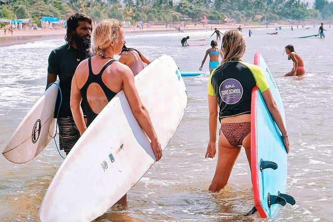 PRIVATE Surf Lesson for Intermediate - The 1 stop itinerary: Weligama Beach, and why it works