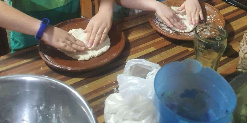 Private Traditional Sri Lankan Cooking Class in Kandy - Small-group cooking with real instruction, not a cooking show