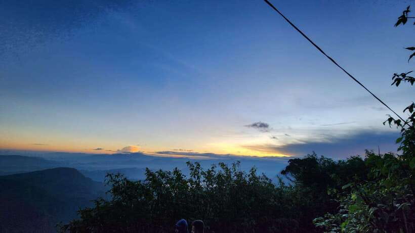 Sacred Sunrise Adventure: Adam’s Peak Day Tour - Sunrise at the summit, and how to get a good viewing spot