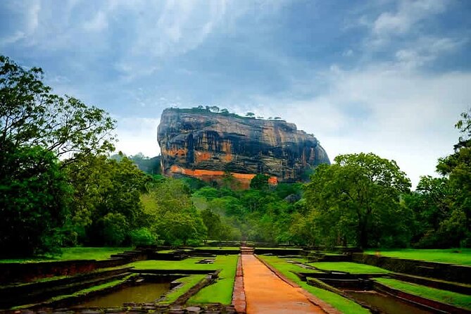 Safari Day Tour to Sigiriya Lion Rock and Golden Cave Temple - A 6:00 am start that makes the whole day work