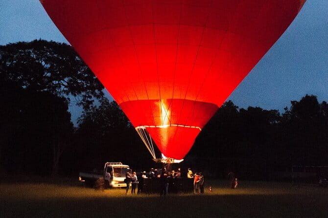 Sigiriya & Habarana: Sunrise Hot Air Balloon Ride Experience - Kandalama Lake at sunrise: why the light is the main event