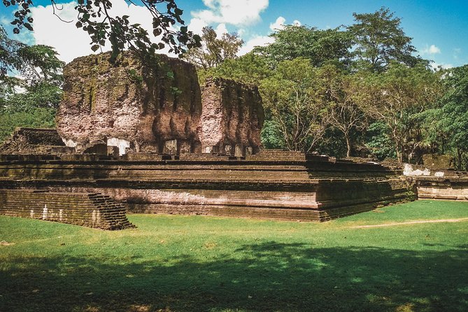 Sigiriya, Polonnaruwa & Dambulla "Trilogy" Day Tour from Colombo - Price and entrance-fee reality check for the Trilogy