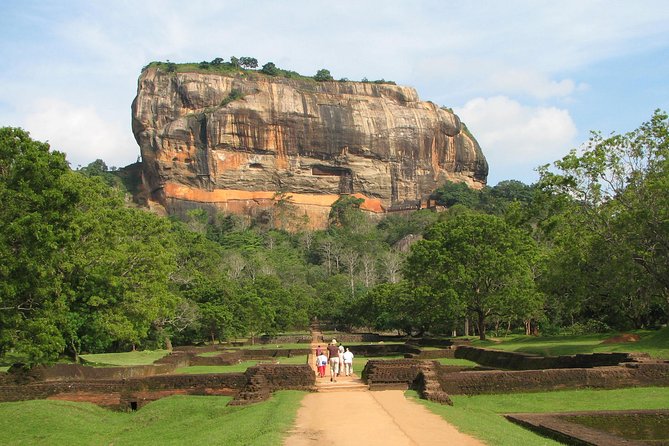 Sigiriya Rock and Dambulla Cave Temples from Negombo (All inclusive day tour) - Key highlights you’ll care about
