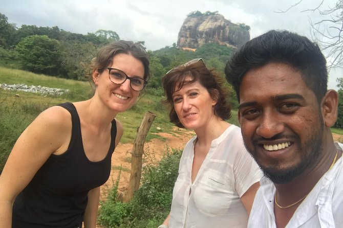 Sigiriya Rock and Dambulla Cave Temples from Negombo (All inclusive day tour) - Stop 3: Pidurangala Royal Cave Temple for a second big viewpoint