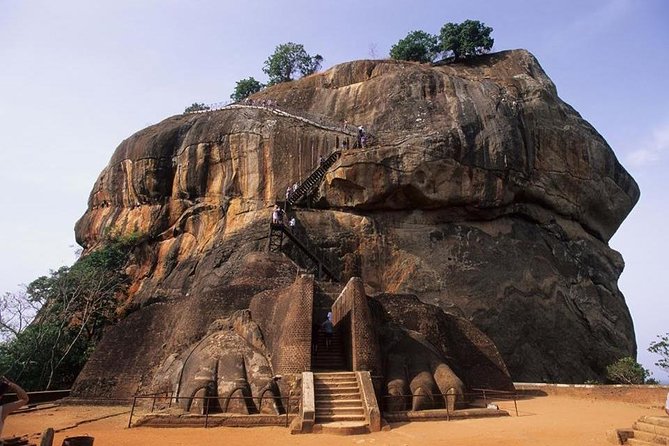 Sigiriya Rock and Dambulla Cave Temples from Negombo (All inclusive day tour) - Transportation and guiding: where the day gets smoother