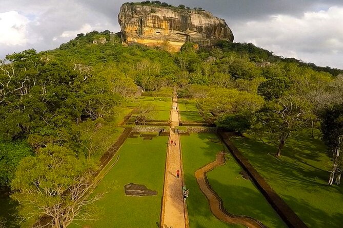 Sigiriya Rock & Cave Temple with Jeep Safari Private Day Trip - The Sigiriya Museum Stop: A Short, Free Primer