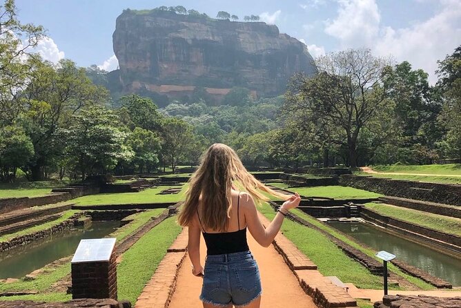 Sigiriya Rock Fortress and Cave Temples Day Trip - Pidurangala Rock hike: one hour of temples and big Sigiriya photos