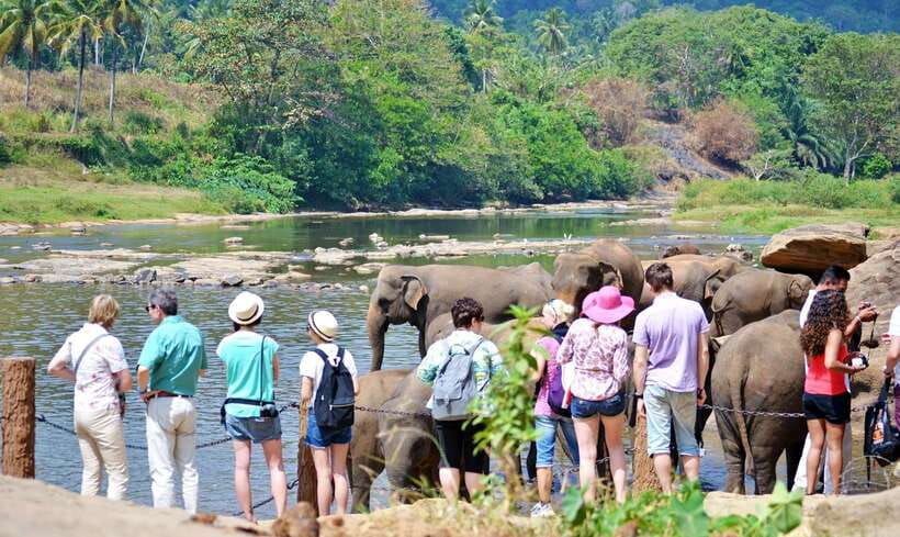 Sri Lanka: 7-Day Off-The-Beaten Path Private Tour - Polonnaruwa: temple, garden, and royal remnants in one city tour