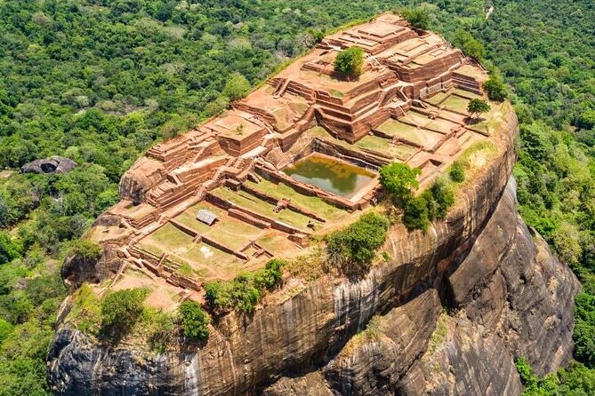 Sri Lanka 7 Days Tour - The logistics that make it easier: pickup and mobile ticket