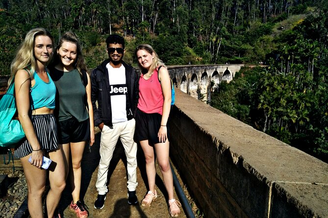 Sri Lanka Culture Tour - Nuwara Eliya: tea plantations and a colonial-era mood shift