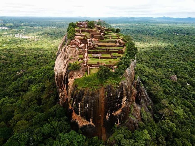 Sri Lanka Nature, culture, history and wildlife in 4 days - Day 2 Sigiriya and Dambulla, then safari time in Minneriya