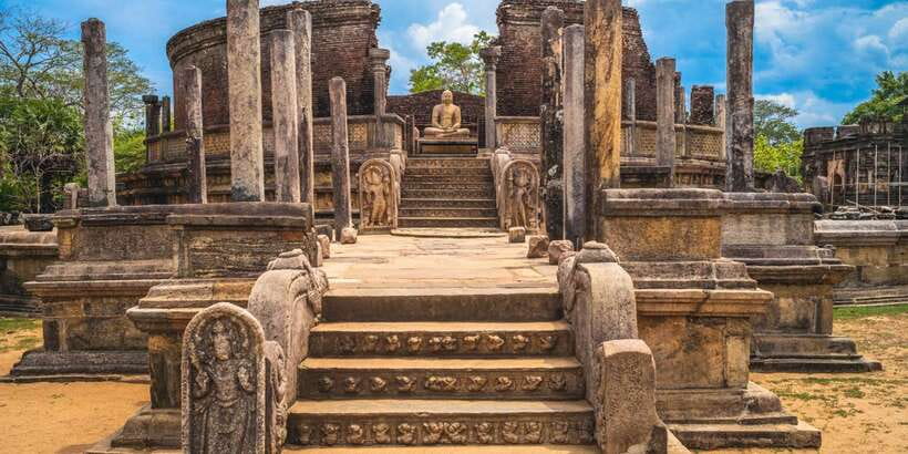 Sri Lanka Private 3-Day Cultural Tour, 5 UNESCO Sites - Guides, pace, and private comfort in an air-conditioned car