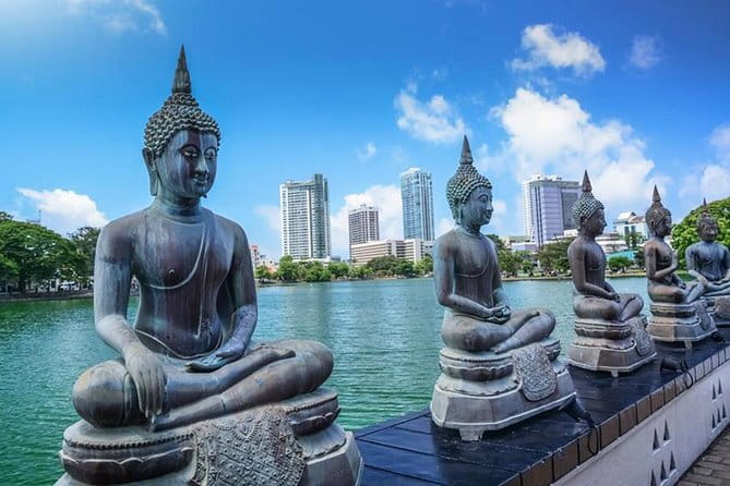 Sri Lanka Private car charter with driver and fuel. - Comfort on Sri Lankan Roads: Air-Conditioning and Group Setup