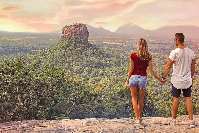 Sri Lanka private tour package 9 night 10 Day with driver+vehicle+accommodations - Day 5: Kandy city center time, the hills-and-culture base