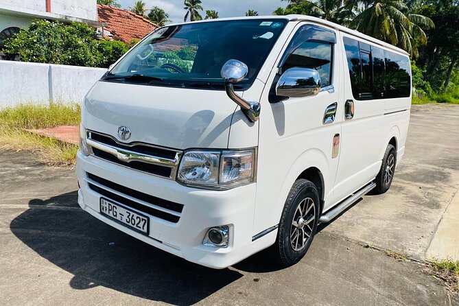 Sri Lanka Private Transportation - Meeting and greeting at Katunayake, where smooth starts matter